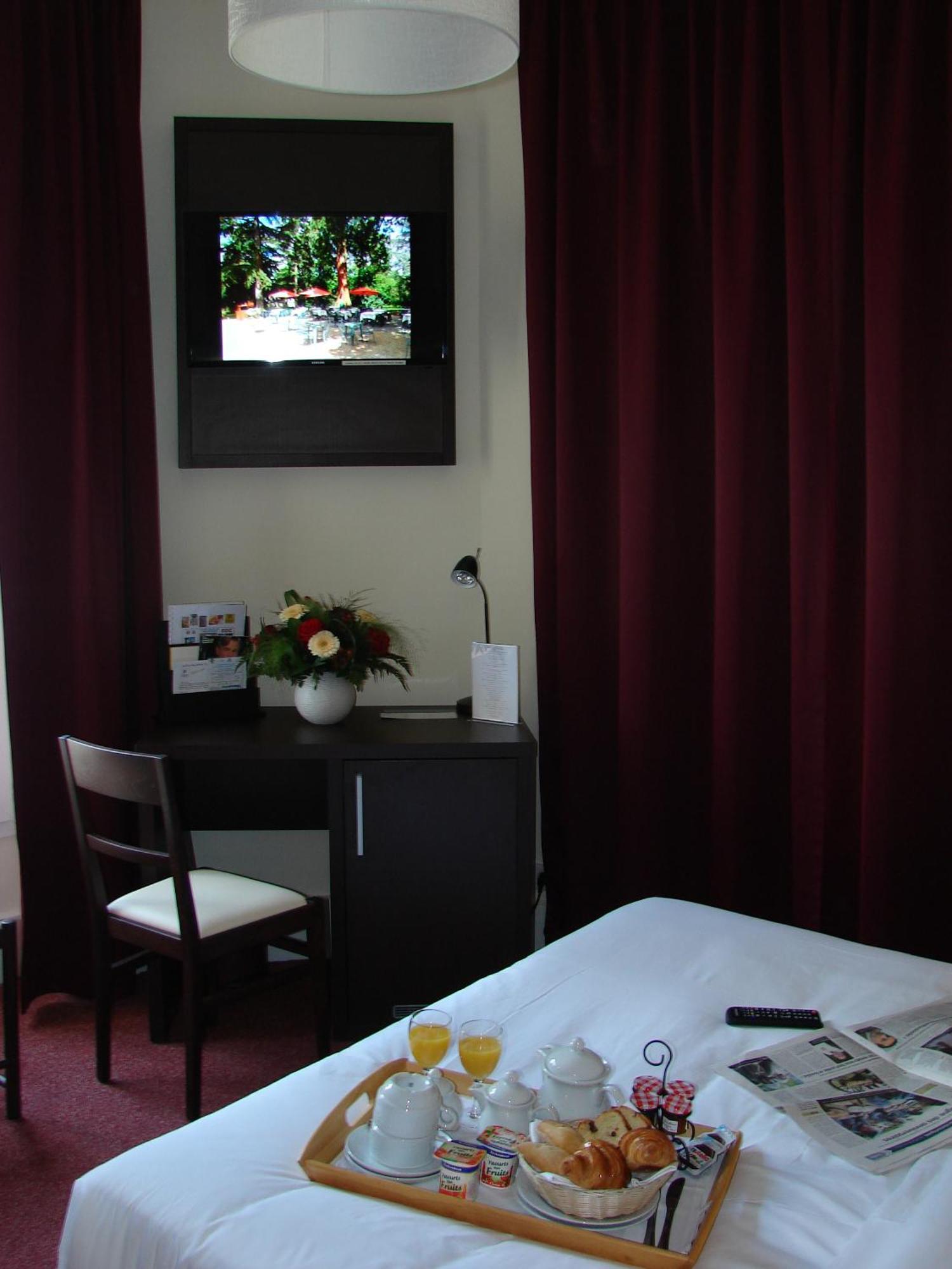 Logis Restaurants- Des Bordes Hotel