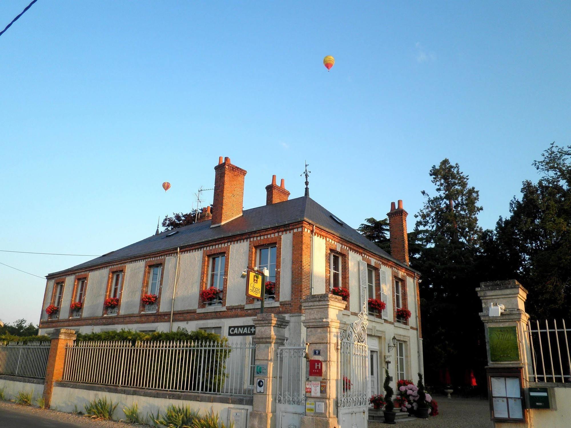 Logis Restaurants- Des Bordes Cléry-Saint-André