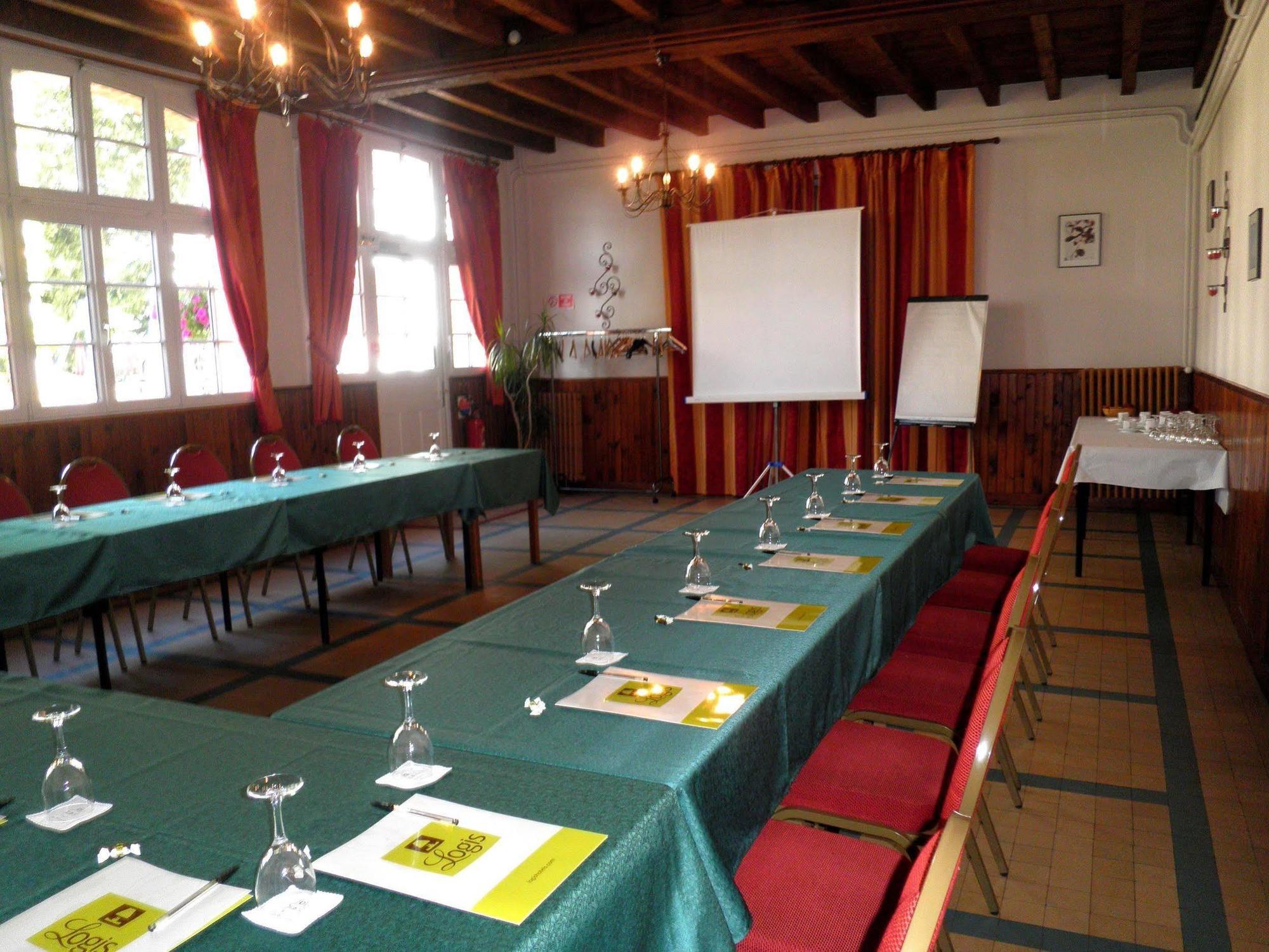 Hotel Logis Restaurants- Des Bordes Cléry-Saint-André